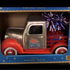 Member's Mark Patriotic Star Spangled Summer Vintage Truck Collection, LEDs, NIB